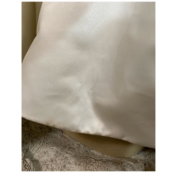 Michelangelo Satin Ivory Wedding Gown Dress With Pearls & Beading Size 6 - Picture 16 of 16